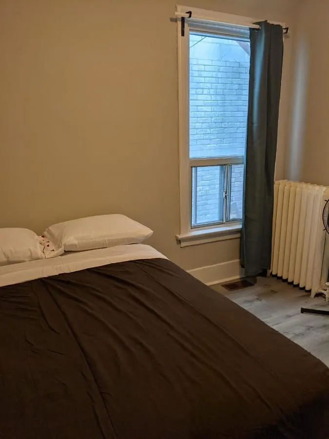 Toronto Furnished Living Rooms